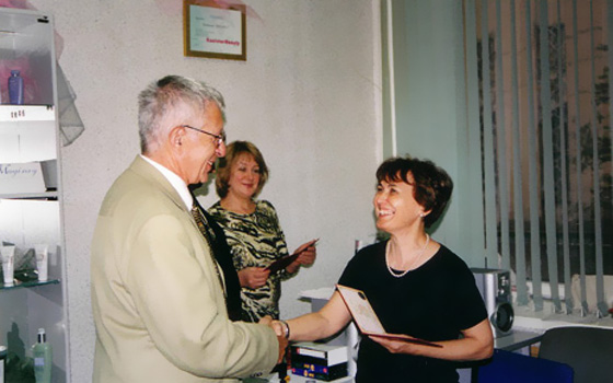 Вручение дипломов ученикам в г. Алматы